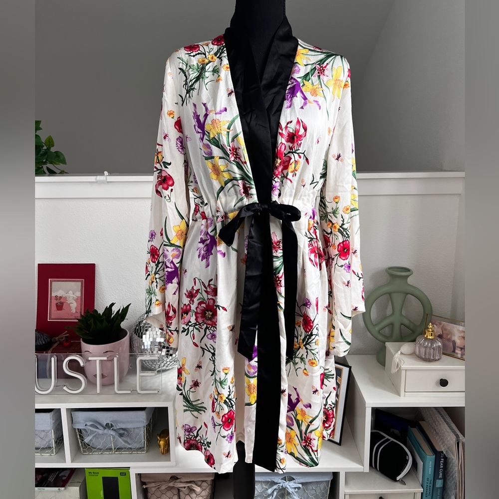 Lucy Paris floral robe